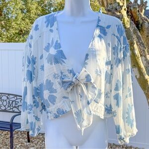 American Eagle Blue Floral Tie Front Crop Top Long Sleeve XL